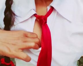 Sri Lankan School Boobs Pressඅයියා කුක්කු බොන්නකො ස්කුල් අලුත්ම ලීක් එක